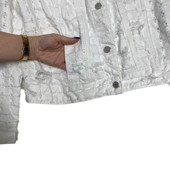 Blank NYC Eyes on You White Denim Trucker Jacket size XS - Picture 4 of 6